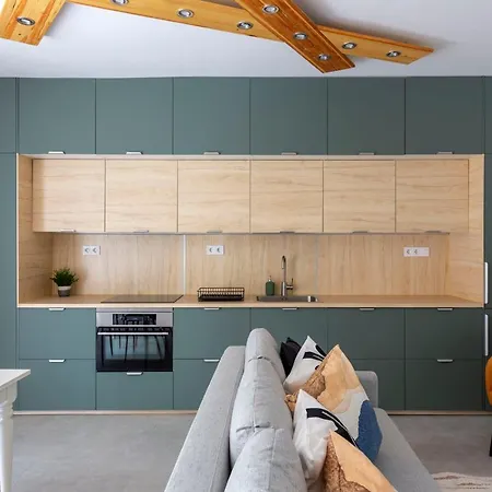 דירה Unique 3 Floor With 4bdrm, 3bthrm בודפשט