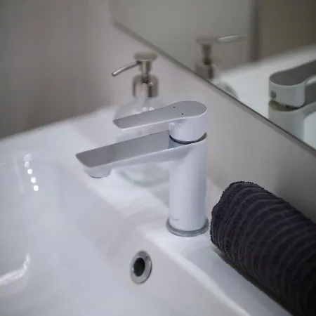 דירה Unique 3 Floor With 4bdrm, 3bthrm בודפשט