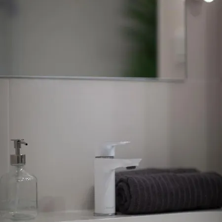 Unique 3 Floor With 4bdrm, 3bthrm Budapest